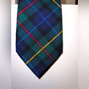 EUC Lochcarron Scottish Tie - 100% new wool